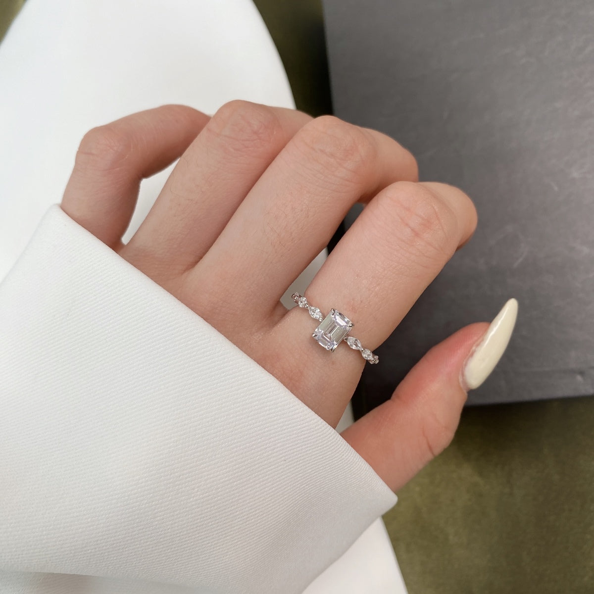 [Regalia jewelry]1.0 Carat Dainty Resplendent Radiant Cut Daily Ring