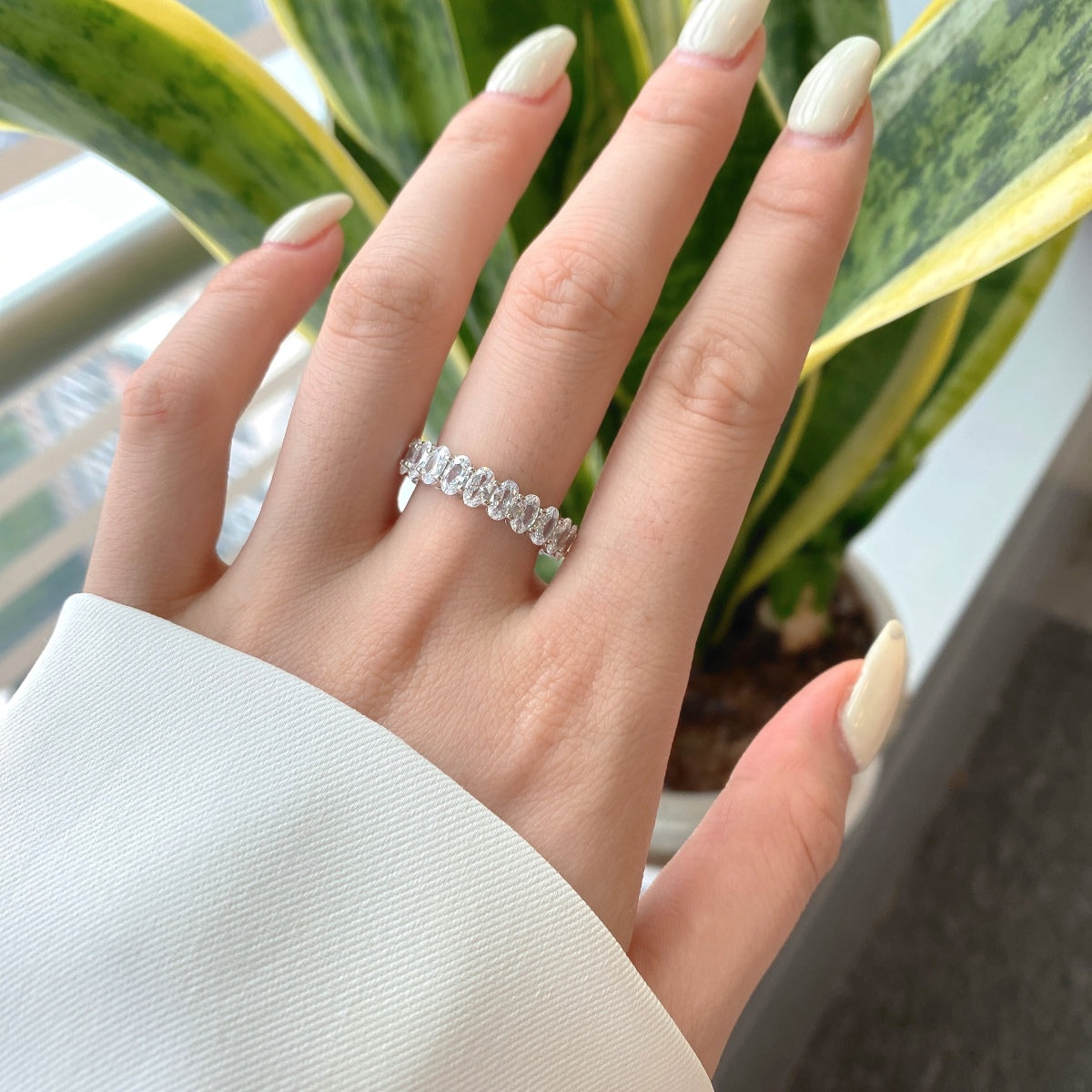 [Regalia jewelry]Ornate Oval Cut Tennis Ring