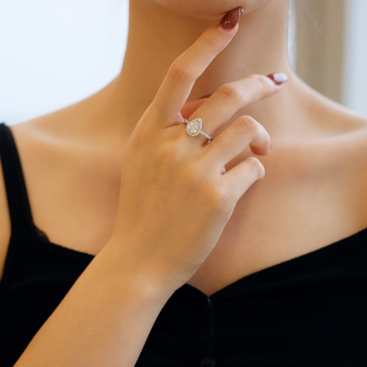 [Regalia jewelry]1.0 Carat Luxurious Resplendent Water Drop Shape Wedding Ring