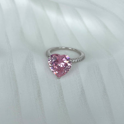 [Regalia jewelry]6.0 Carat Luxurious Sparkling Romantic Heart Cut Lover Ring
