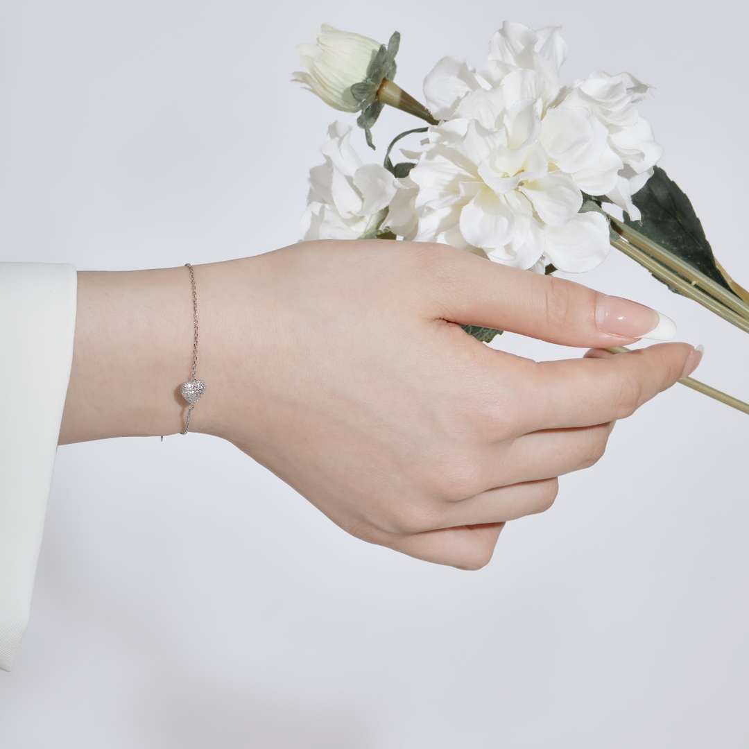 [Regalia jewelry]Heart-Shaped Gentle and Versatile Bracelet