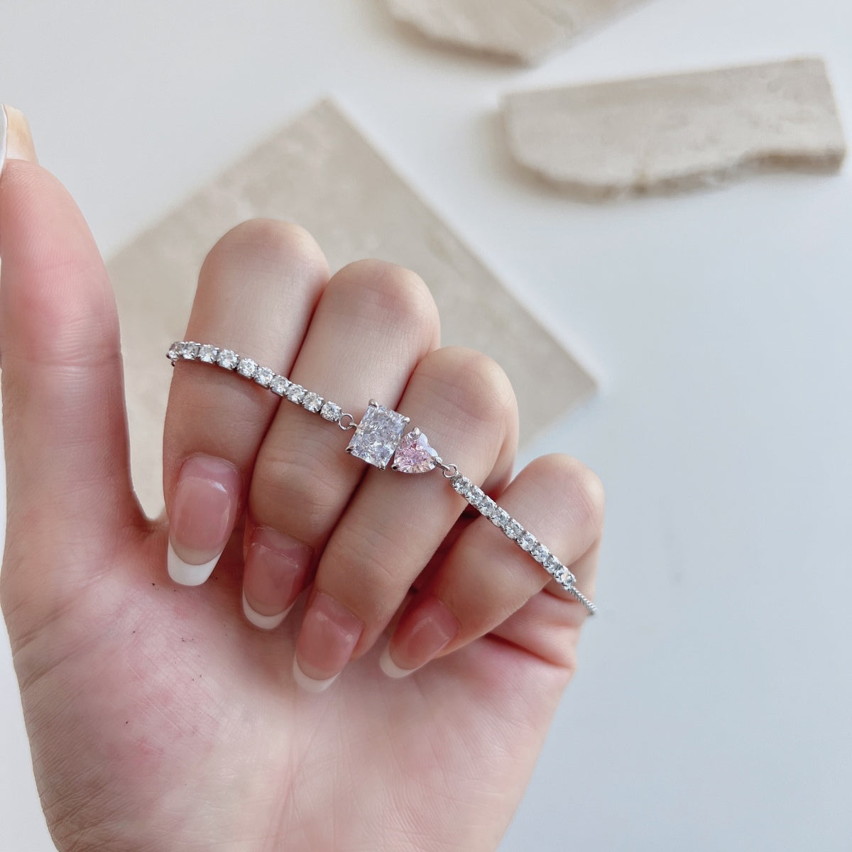 [Regalia jewelry]Dazzling Unique Multi Shape Lover Bracelet