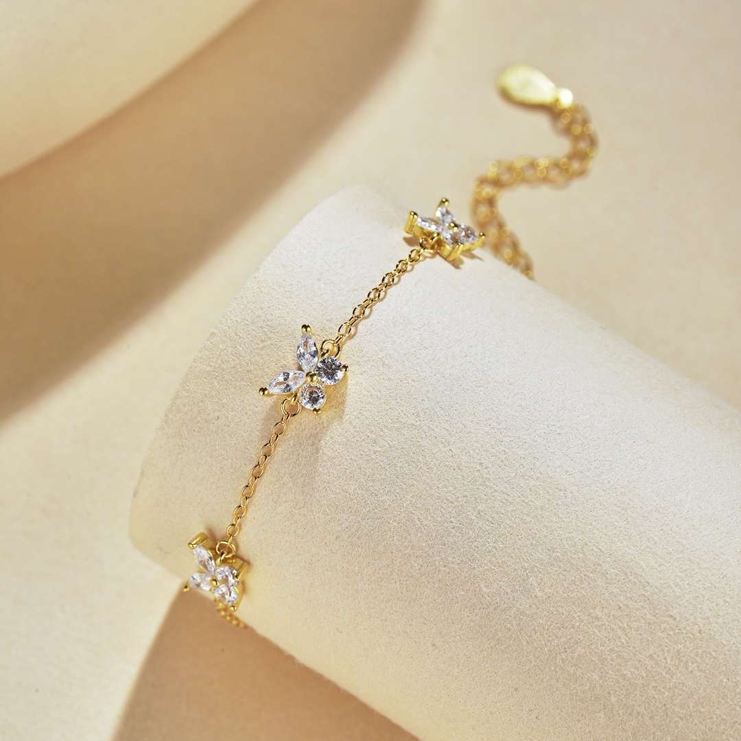 [Regalia jewelry]Radiant Butterfly Shape Necklace