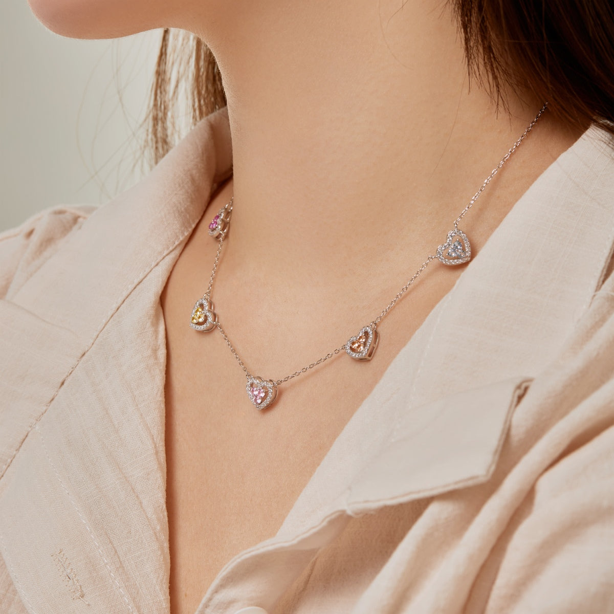 [Regalia jewelry]Sparkling Five Heart Necklace