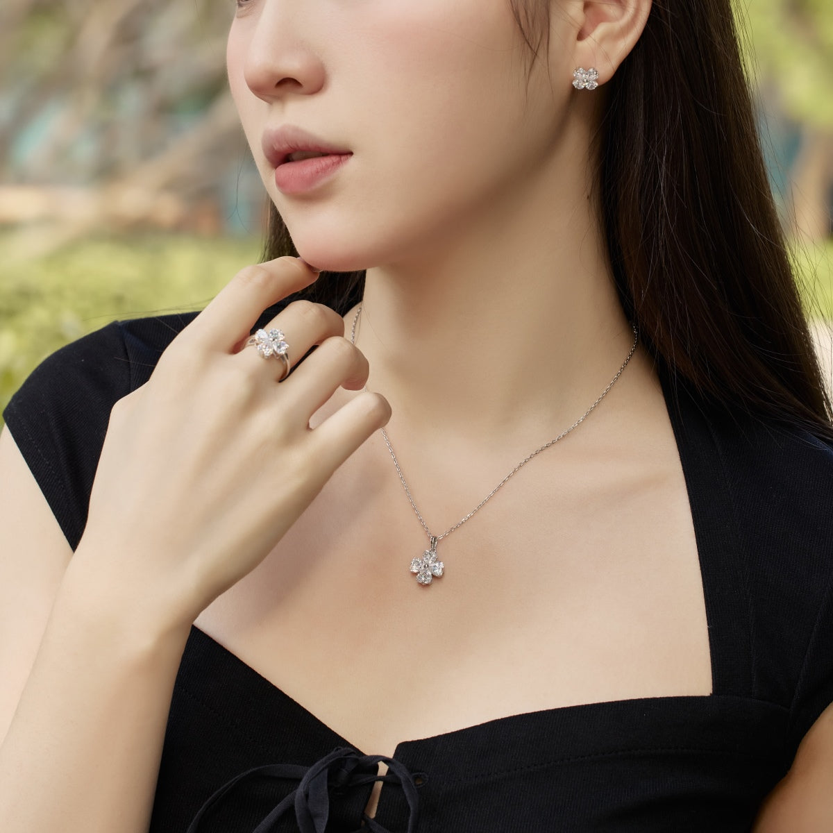 [Regalia jewelry]Heart-shaped Four-Leaf Clover Ball Ring