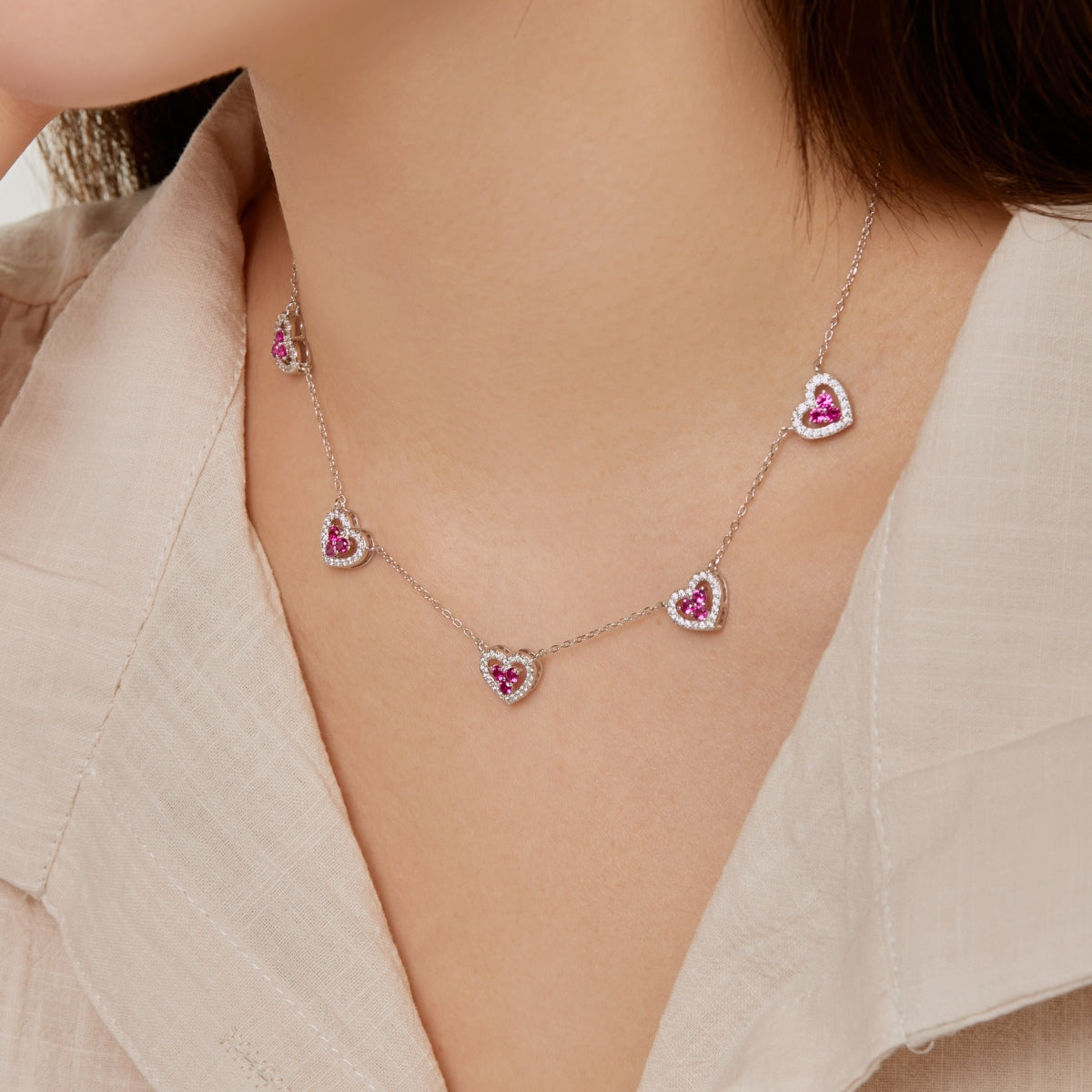 [Regalia jewelry]Sparkling Five Heart Necklace