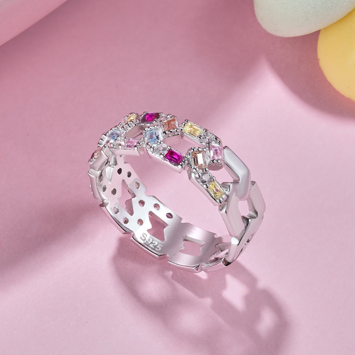 [Regalia jewelry]Sparkling Vibrant Emerald Cut Daily Ring