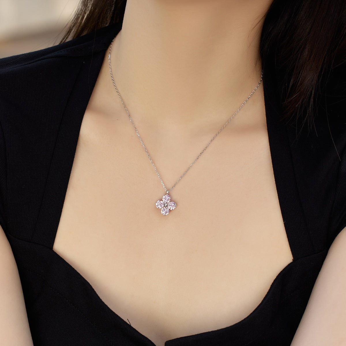 [Regalia jewelry]Four-Leaf Clover And Eight-Pointed Star Necklace