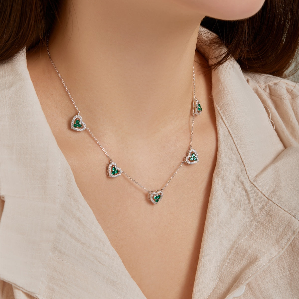[Regalia jewelry]Sparkling Five Heart Necklace