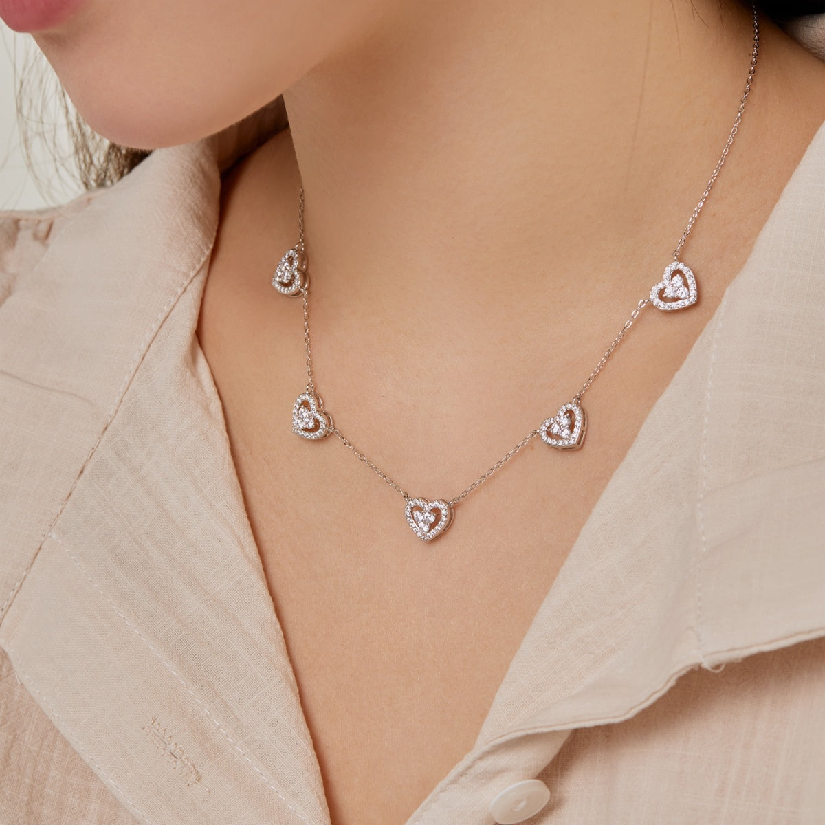 [Regalia jewelry]Sparkling Five Heart Necklace