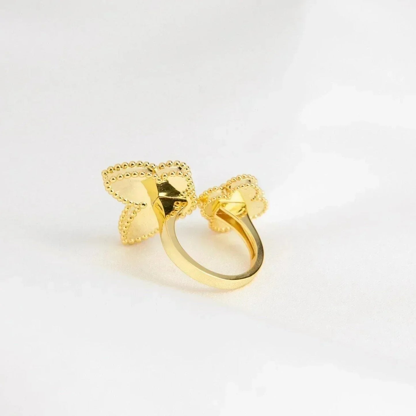 [Regalia jewelry]LUCKY BETWEEN THE FINGER RING