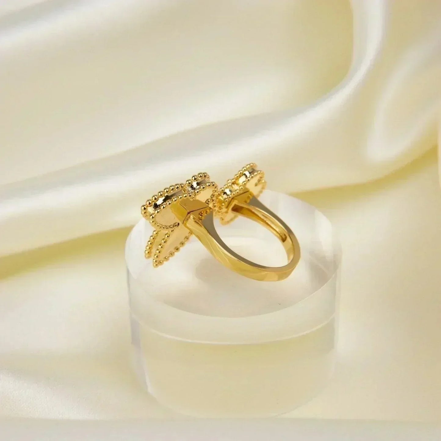 [Regalia jewelry]LUCKY BETWEEN THE FINGER RING