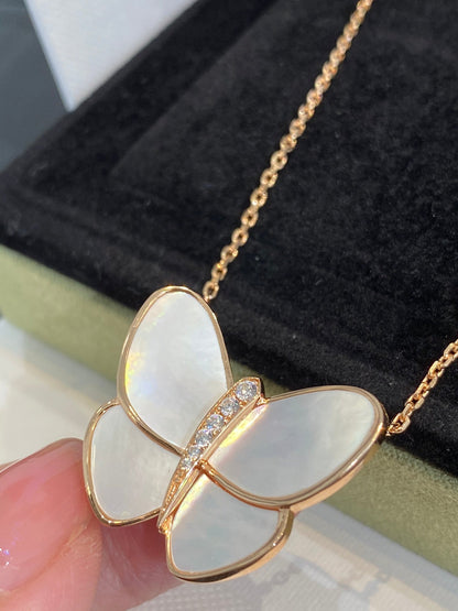 [Regalia jewelry]BUTTERFLY GOLD MOP DIAMOND NECKLACE