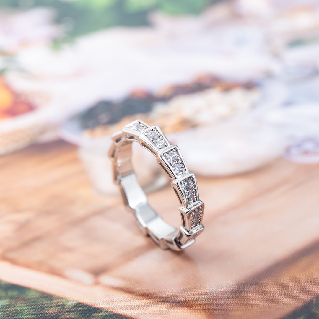 [Regalia jewelry]SERPENTI RING SILVER DIAMOND PAVED 3MM