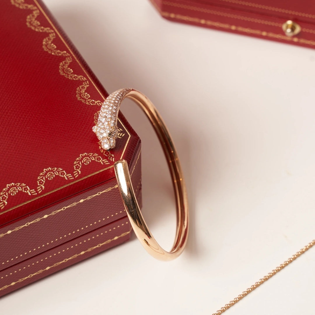 [Regalia jewelry]PANTHERE ROSE GOLD DIAMOND OPEN BRACELET