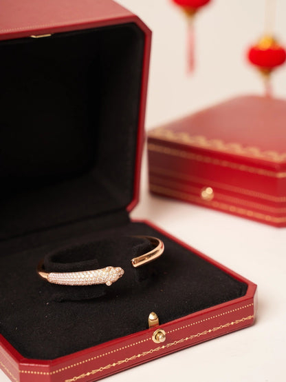 [Regalia jewelry]PANTHERE ROSE GOLD DIAMOND OPEN BRACELET