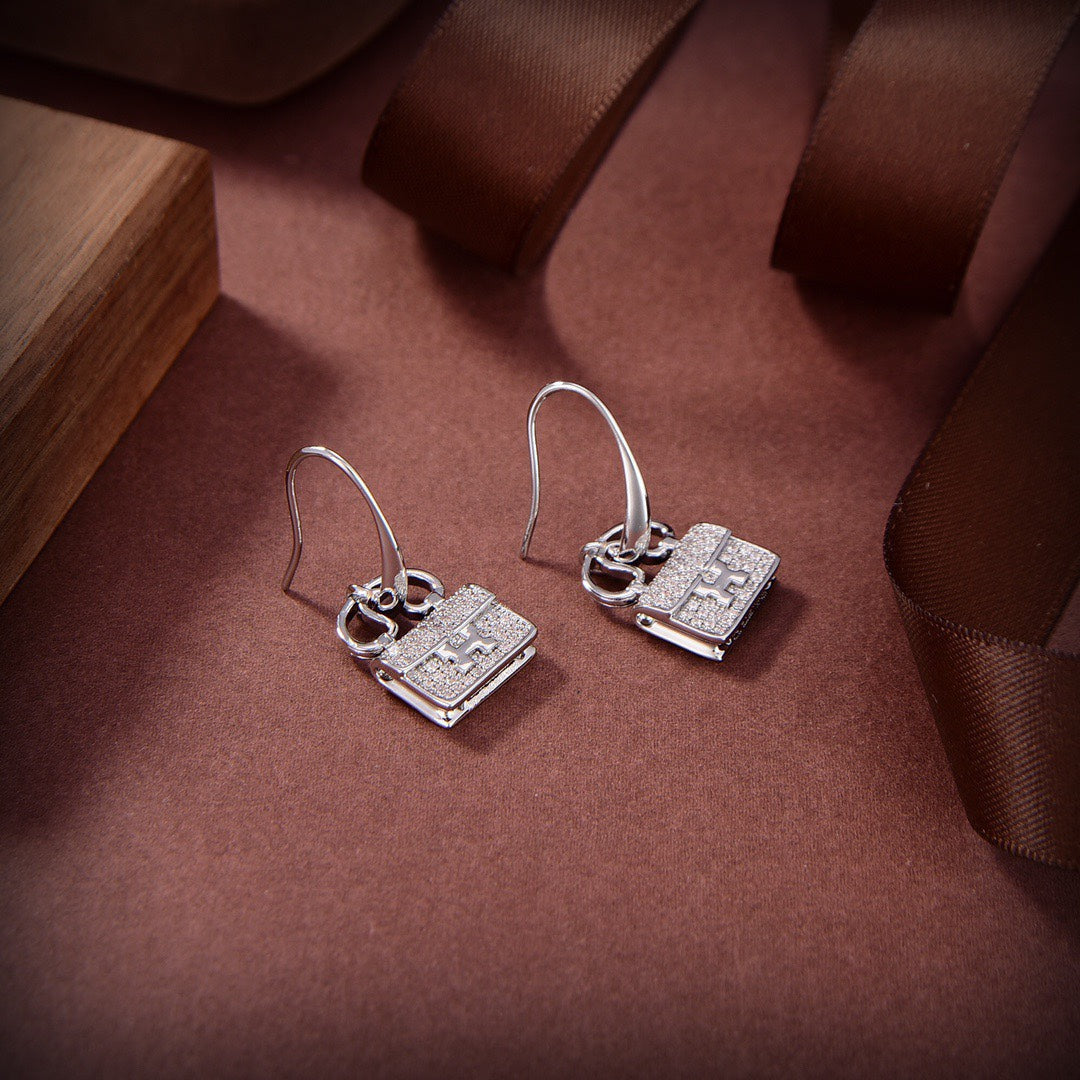 [Regalia jewelry]KELLY DIAMOND EARRINGS