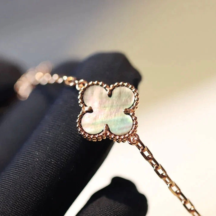 [Regalia jewelry]CLOVER 20 MOTIFS DARK MOP DIAMOND  NECKLACE