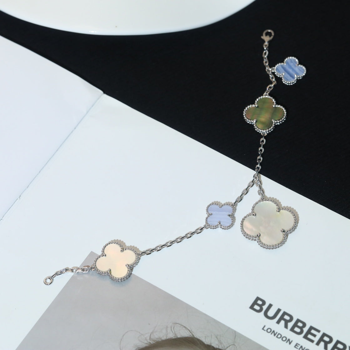 [Regalia jewelry]CLOVER BRACELET 5 MOTIFS MOP CHALCEDONY SILVER