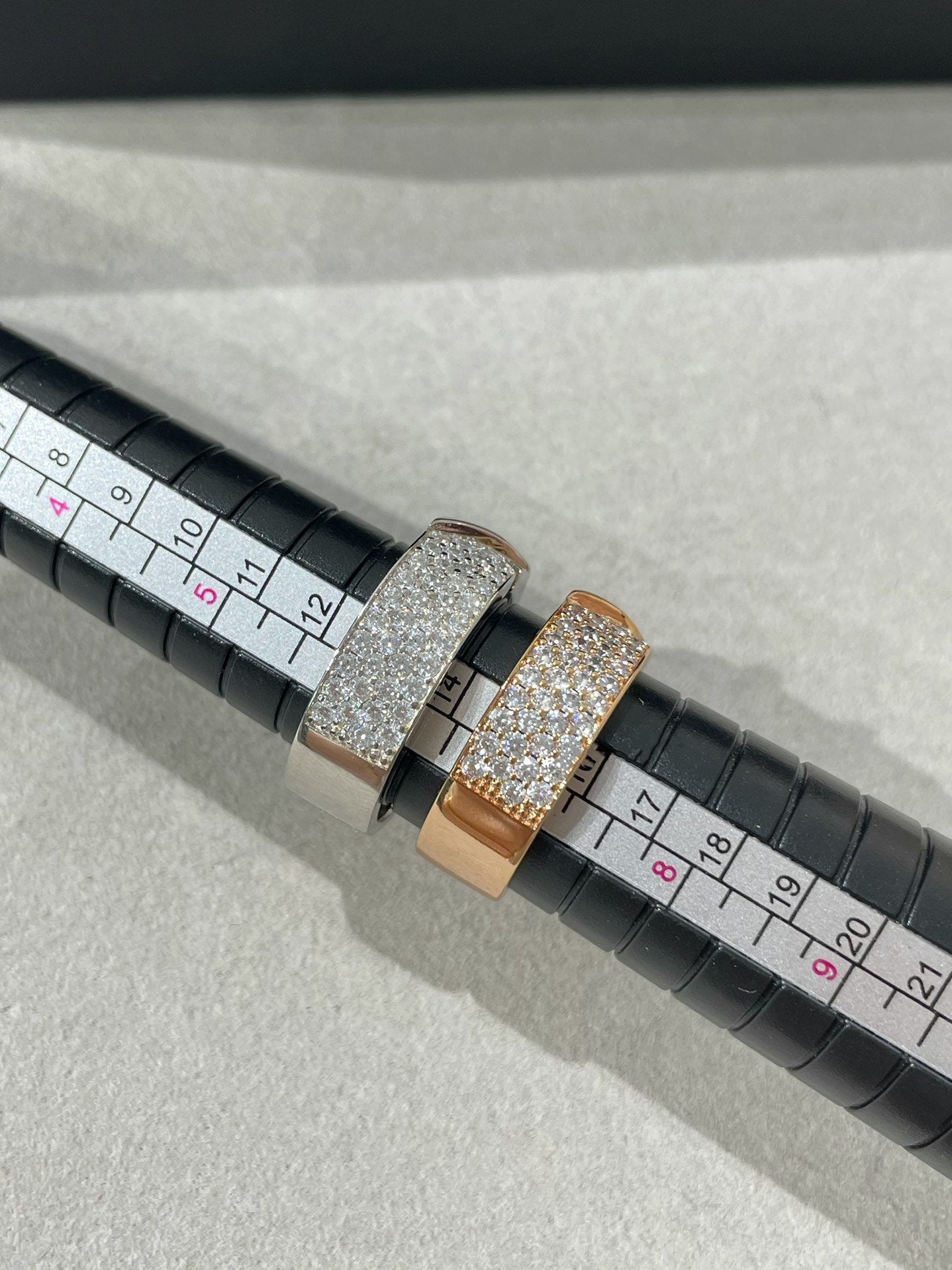 [Regalia jewelry]LIENS EVIDENCE  DIAMOND PAVED RING