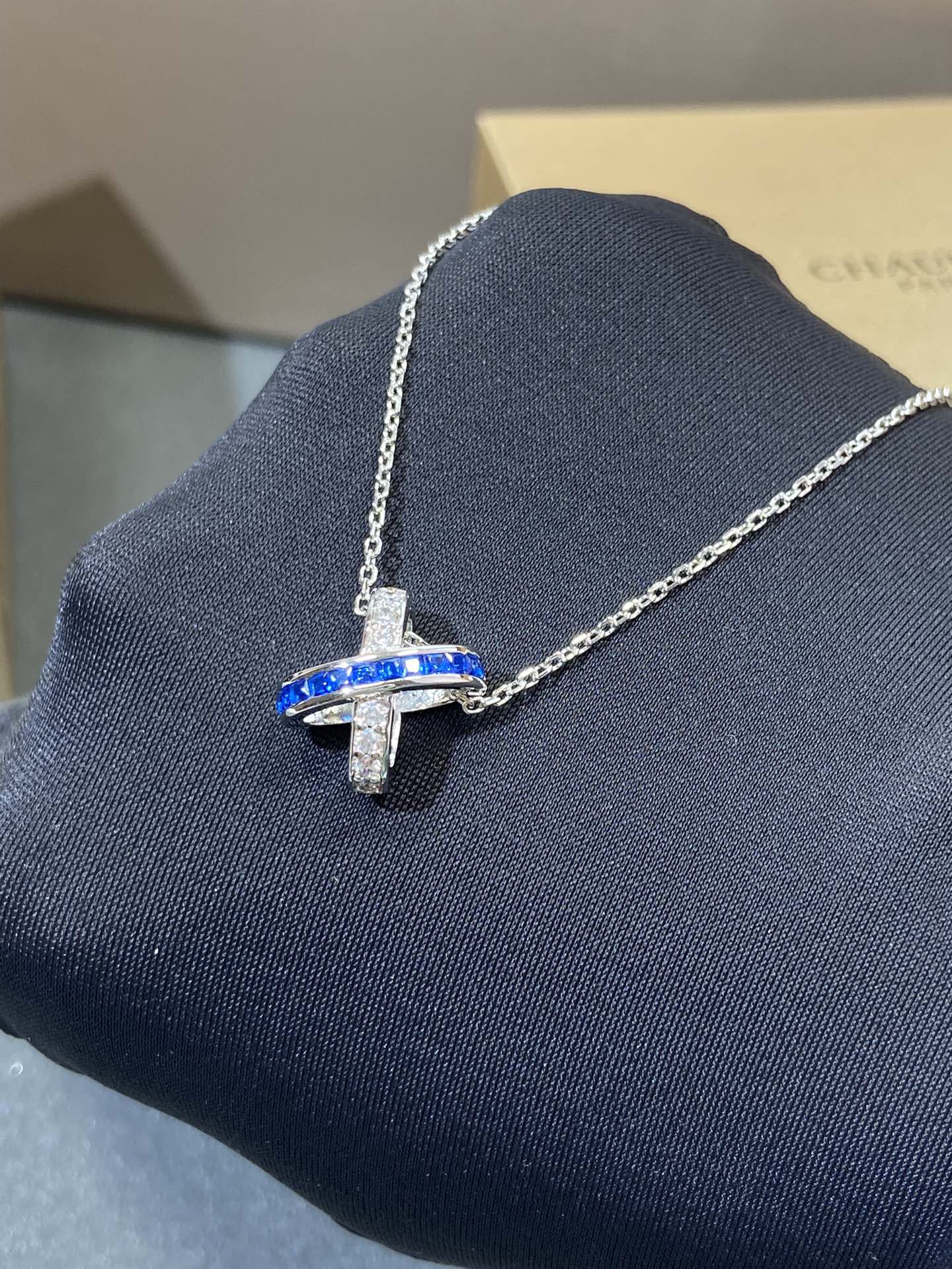 [Regalia jewelry]LIENS DIAMOND SILVER NECKLACE