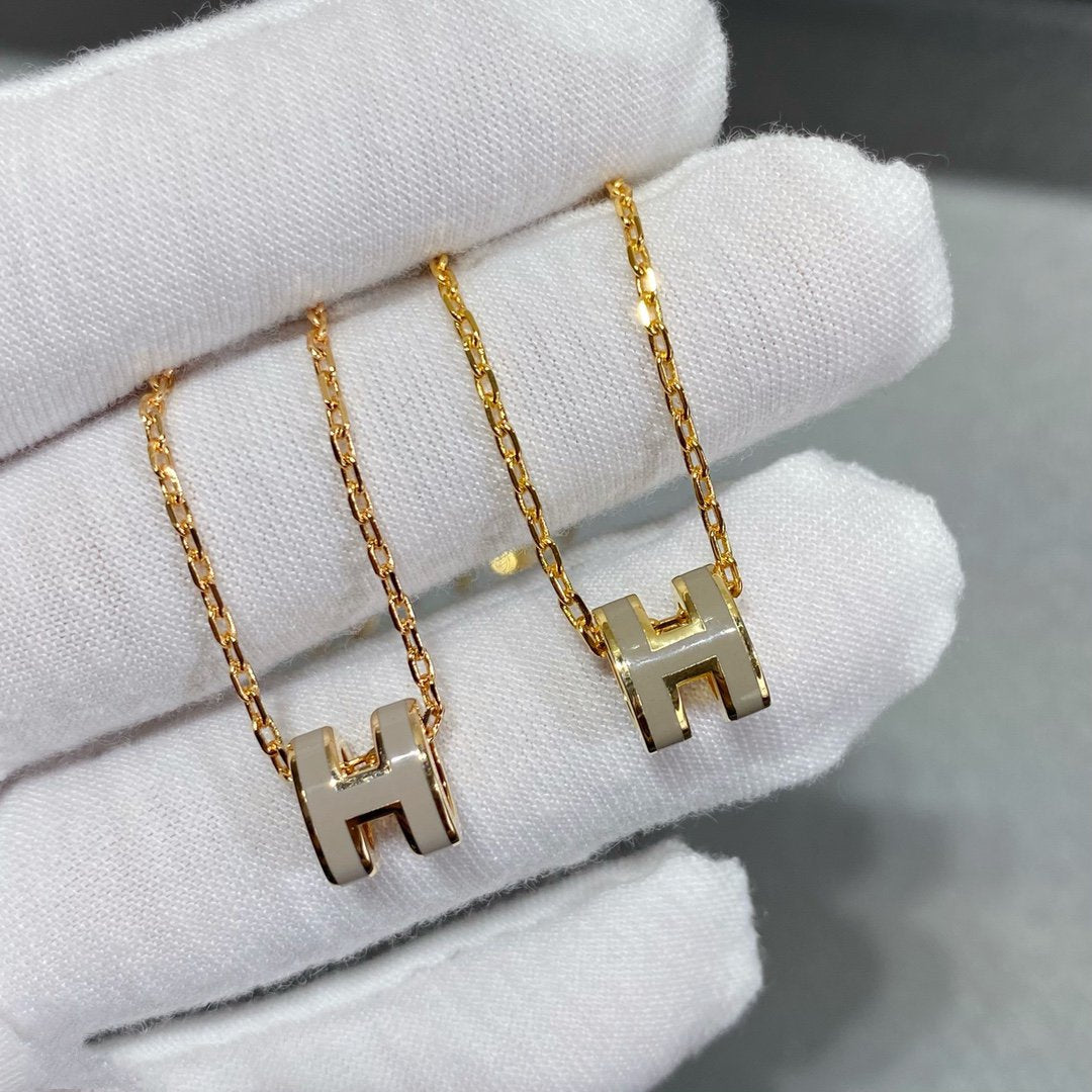 [Regalia jewelry]MINI POP H NECKLACE