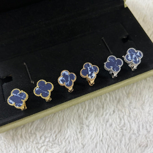 [Regalia jewelry]CLOVER PIETERSITE MEDIUM STUD EARRINGS