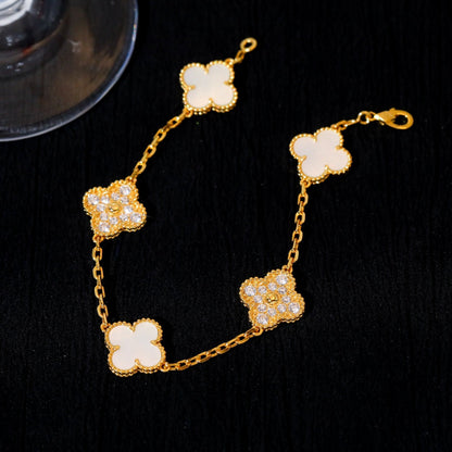 [Regalia jewelry]CLOVER BRACELET 5 MOTIF WHITE MOP DIAMOND