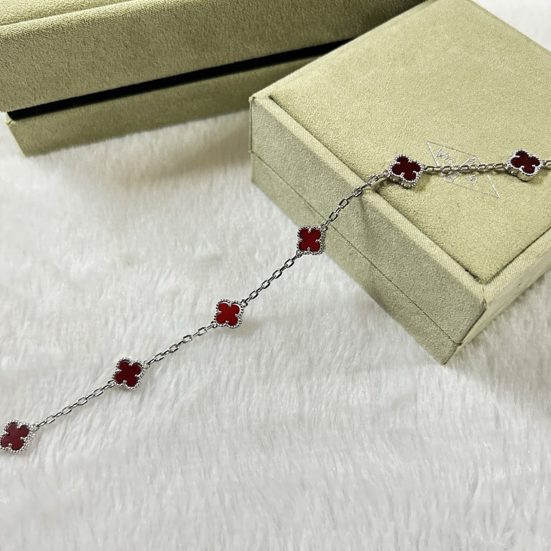 [Regalia jewelry]CLOVER 6 MOTIF RED AGATE BRACELET