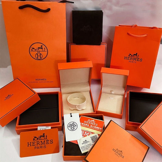 [Regalia jewelry]HM BRACELET NECKLACE RING BOX GIFT BAG