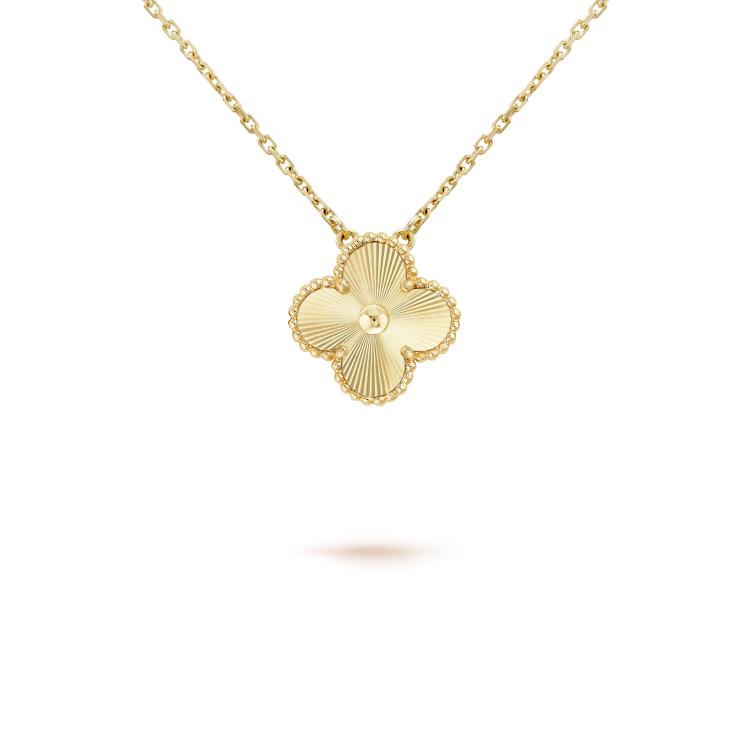 [Regalia jewelry]CLOVER 15MM LASER NECKLACE