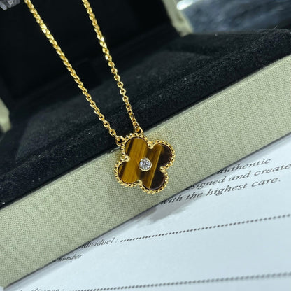 [Regalia jewelry]CLOVER 15MM DIAMOND AND YELLOW TIGER'S EYE AGATE necklace