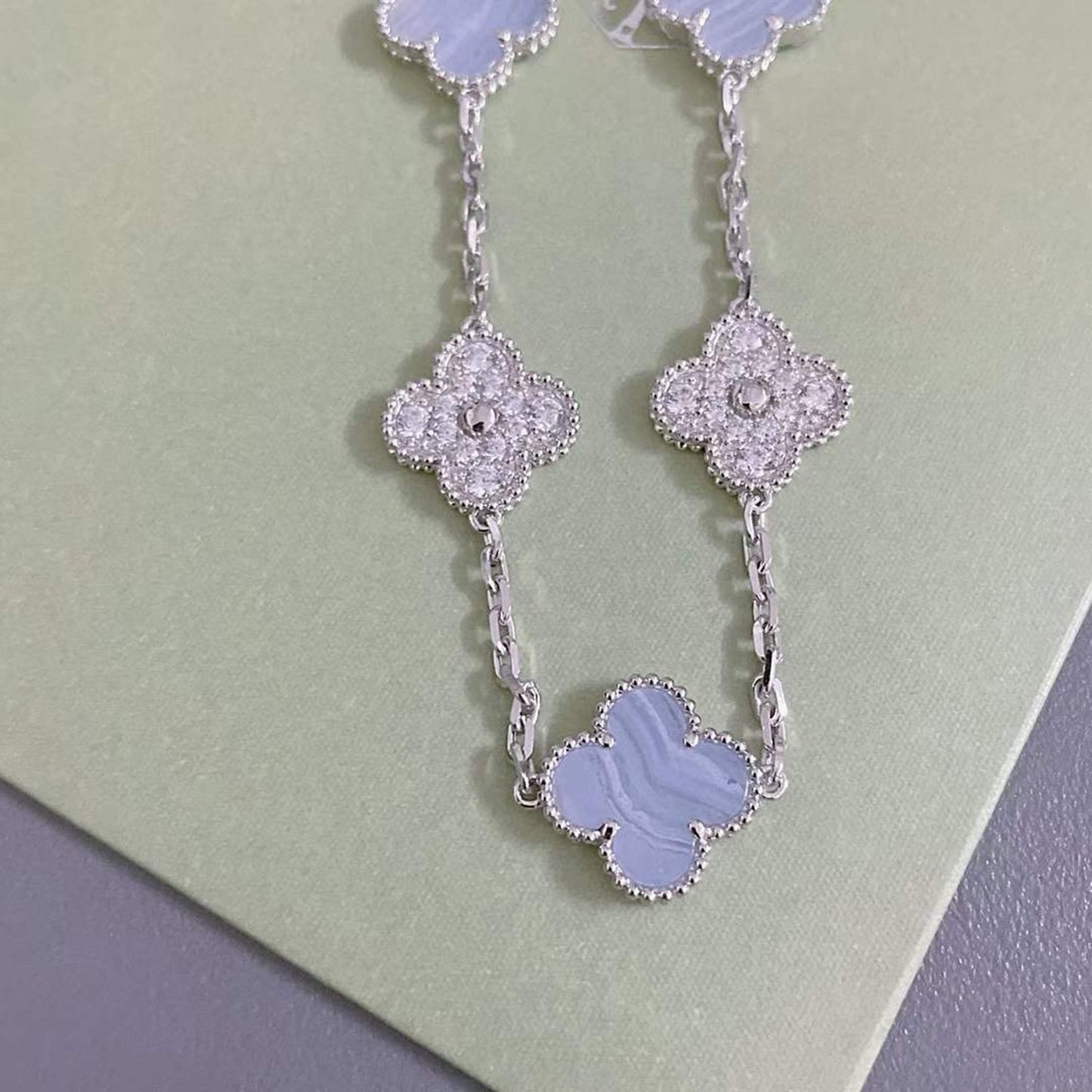 [Regalia jewelry]CLOVER  5 MOTIF DIAMOND PURPLE CHALCEDONY BRACELET SILVER