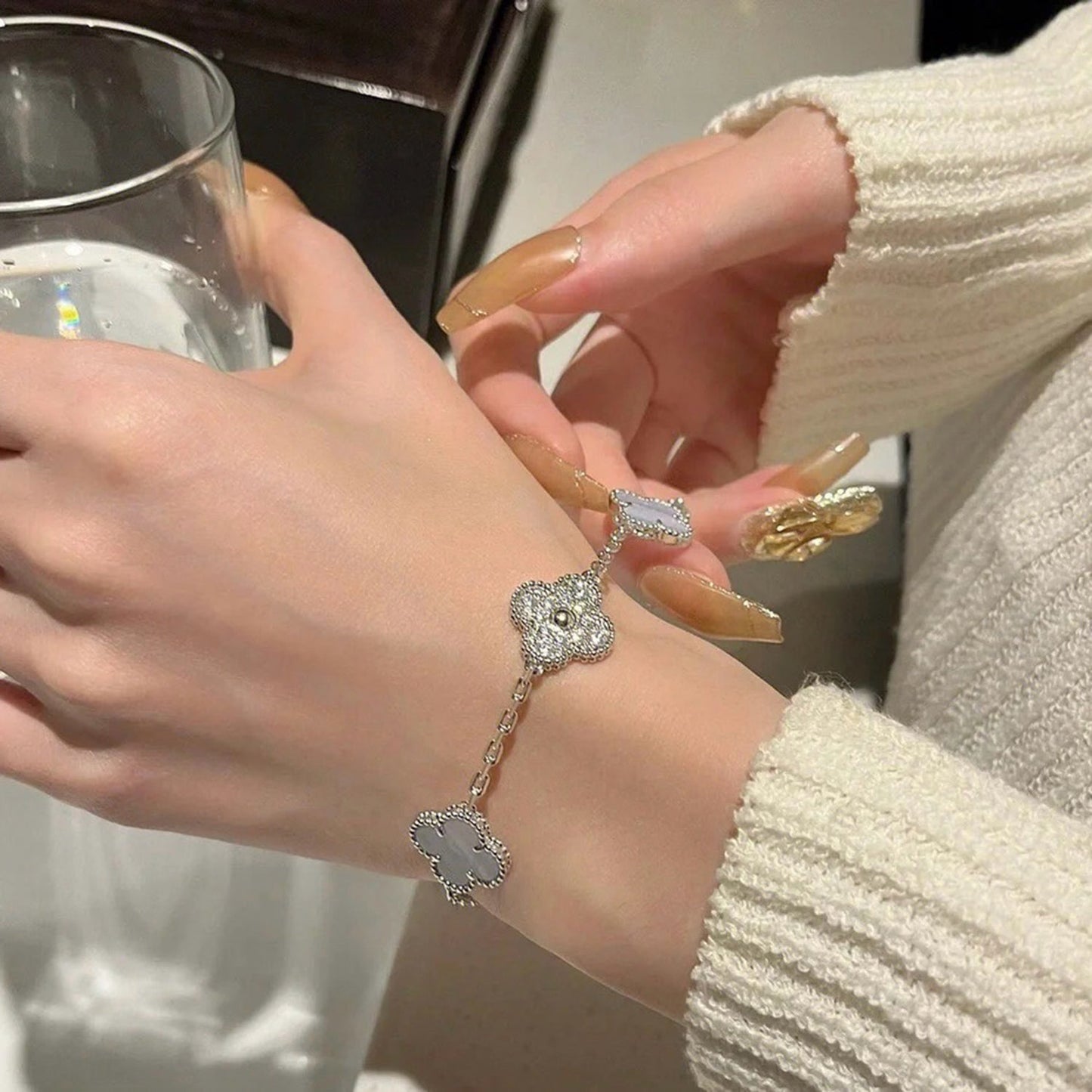 [Regalia jewelry]CLOVER  5 MOTIF DIAMOND PURPLE CHALCEDONY BRACELET SILVER