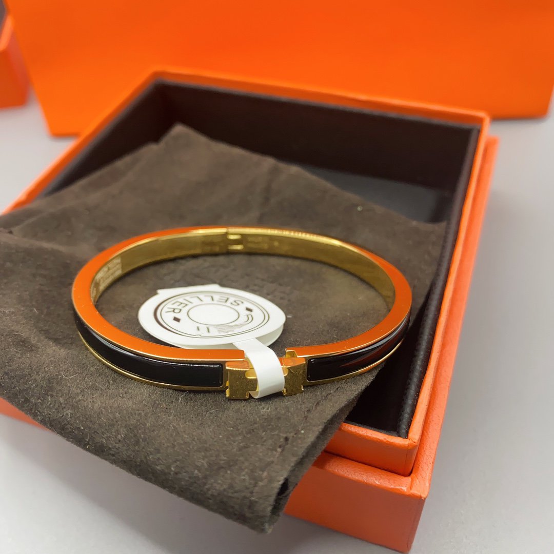 [Regalia jewelry]CLASSIC HM CLIC BLACK 8MM ENAMEL BRACELET