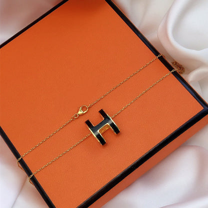 [Regalia jewelry]HM CLIC BLACK ENAMEL GOLD NECKLACE