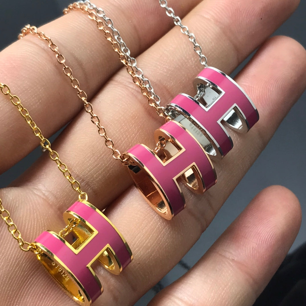 [Regalia jewelry]H NECKLACE PINK
