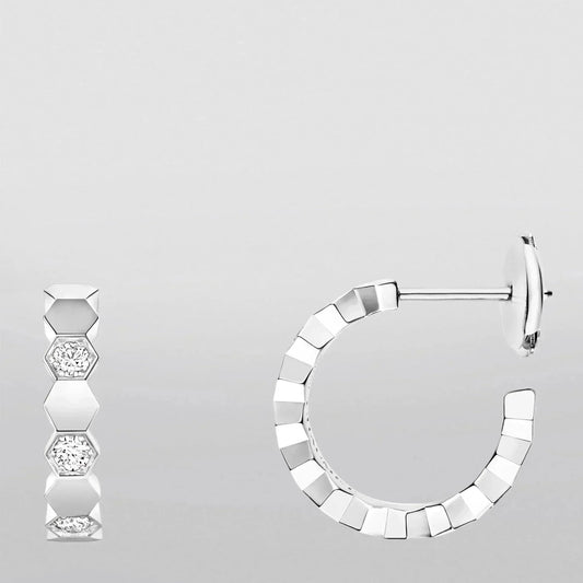 [Regalia jewelry]Hollow Design Four-Leaf Clover Flower Shape Ring