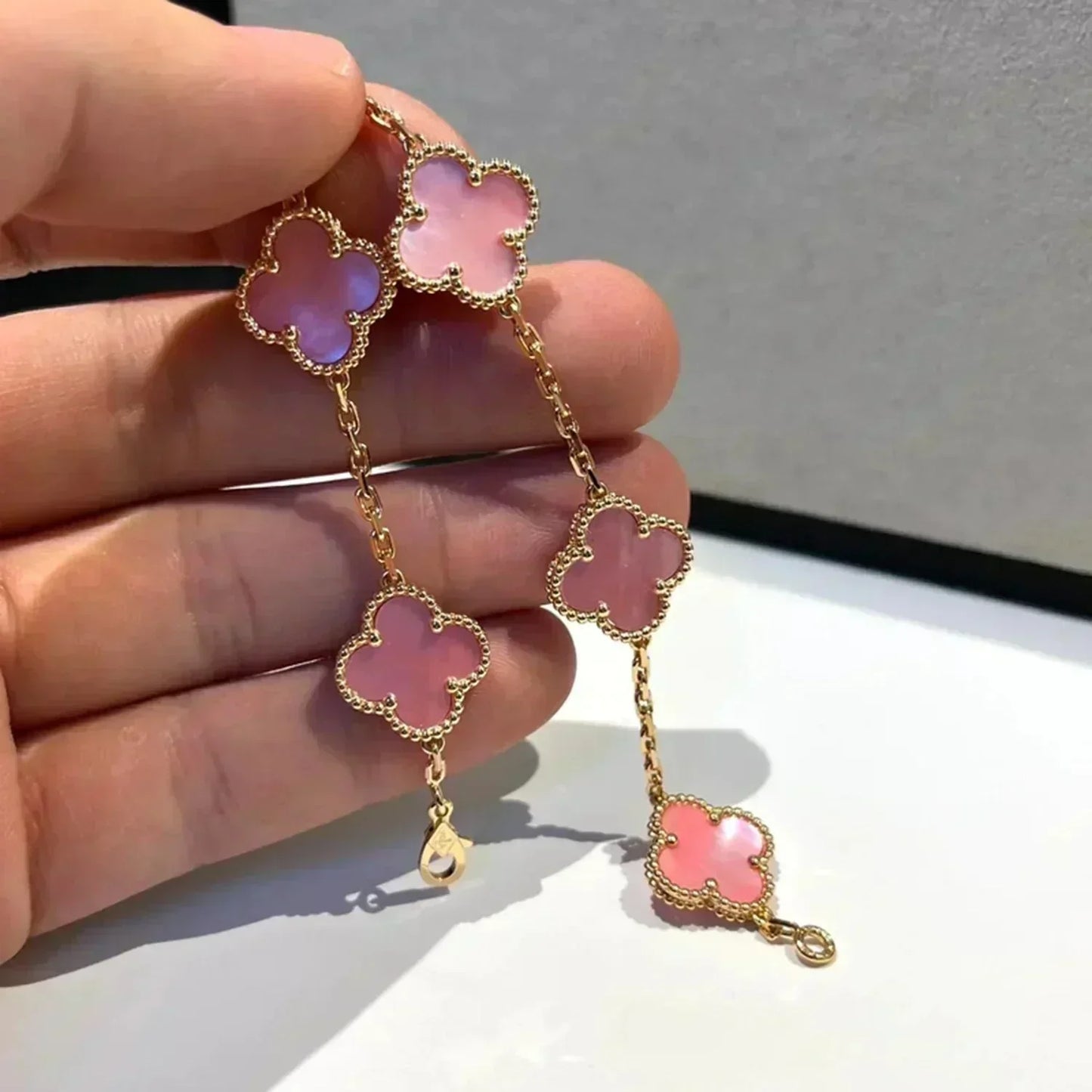 [Regalia jewelry]CLOVER 5 PINK MOP BRACELET