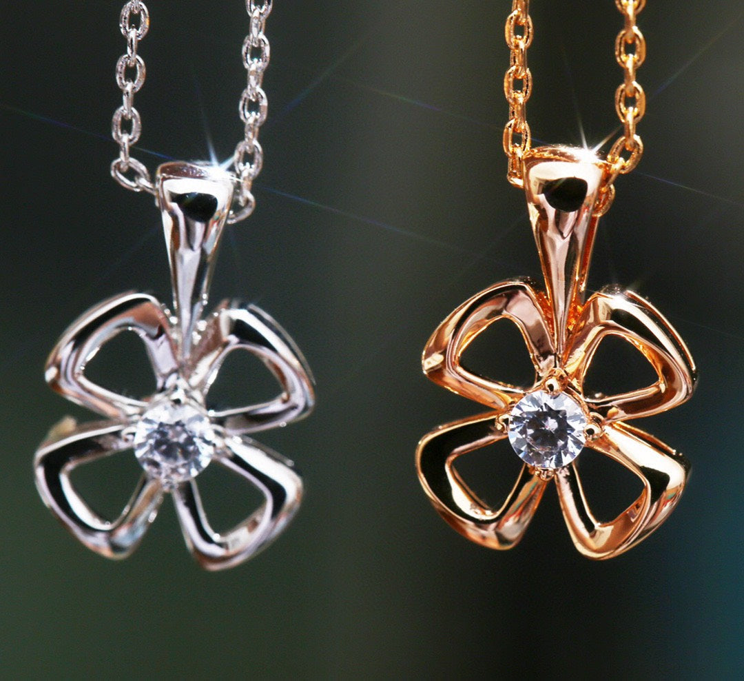 [Regalia jewelry]FIOREVER NECKLACE DIAMOND CENTER